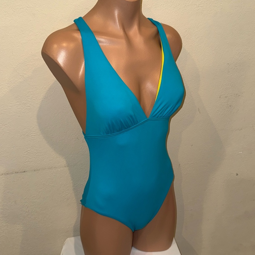 NWT Eco swim Design one piece swimsuit size 6